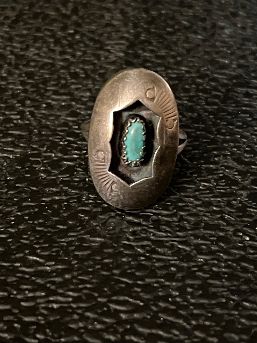 Vintage Native American shadowbox Turquoise sterling silver ring size 6 1/2